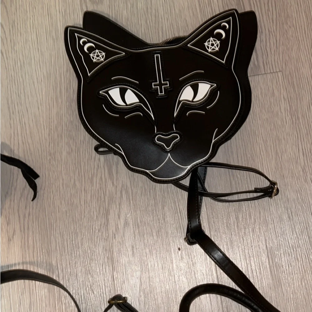 Gothic bags - Picture 4 of 6